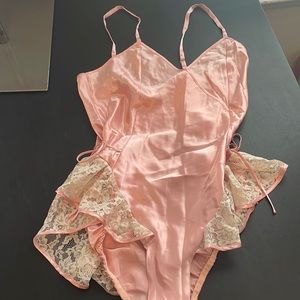 Victoria’s Secret Vintage Gold Label Lace Bodysuit Size Large